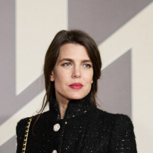 C'est dans une magnifique robe manteau noire de la maiso Chanel qu'elle a foulé le tapis rouge
Exclusif - Charlotte Casiraghi - Photocall de l'avant-première du film "Les Trois Mousquetaires : D'Artagnan" aux Invalides à Paris le 21 mars 2023. © Moreau / Jacovides / Guirec / Bestimage 