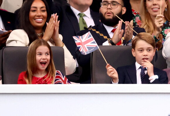 La princesse Charlotte de Cambridge, le prince George - Concert du jubilé de platine de la reine devant le palais de Buckingham à Londres le 4 juin 2022. 