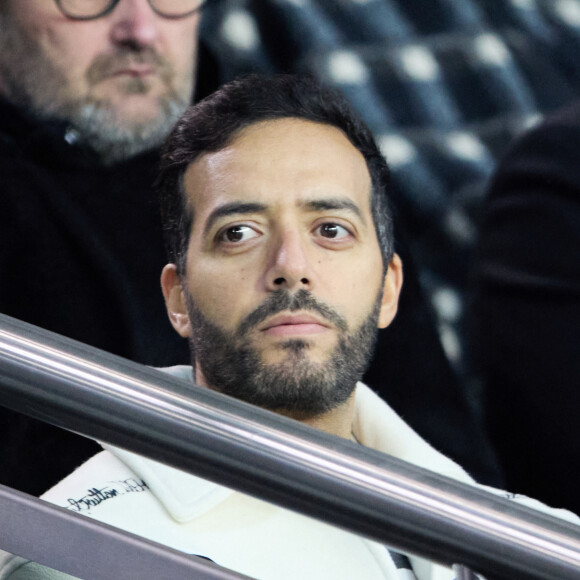 Tarek Boudali - People dans les tribunes lors du match de championnat de Ligue 1 Uber Eats opposant le Paris Saint-Germain (PSG) à l'Olympique Lyonnais au Parc des Princes à Paris le 2 avril 2023.