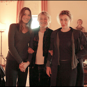 Carla Bruni, sa maman Marisa Bruni-Tedeschi et sa soeur Valeria - Soirée concert à la fondation Giorgio Cini à Venise lors de la donation des archives du compositeur Alberto Bruni Tedeschi par sa famille le 3 novembre 2009