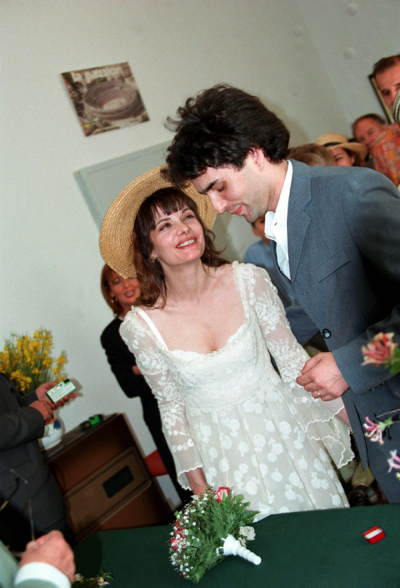 Photo Mariage De Marie Trintignant Et De Samuel Benchetrit HERIPRET Photo Mariage De Marie Trintignant Et De Samuel Benchetrit HERIPRET