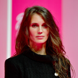 Marine Vacth au photocall de la seconde soirée du festival Canneseries saison 3 au Palais des Festivals à Cannes, le 10 octobre 2020. Canneseries se déroule du 9 au 14 octobre avec des mesures sanitaires importantes dues au COVID-19. © Bruno Bebert / Bestimage  