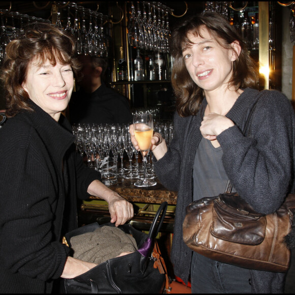 Jane Birkin et Kate Barry - Soirée de lancement de la nouvelle collection Lee Cooper créée par Lou Doillon au restaurant La Pérouse à Paris le 2 mars 2008