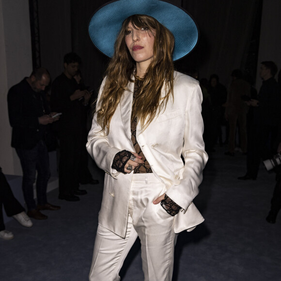 Lou Doillon - Front Row du défilé Jean-Paul Gaultier (JPG) x Haider Ackermann "Collection Haute Couture Printemps/Eté 2023" lors de la Fashion Week de Paris (PFW), le 25 janvier 2023. No web pour la Belgique et la Suisse. 