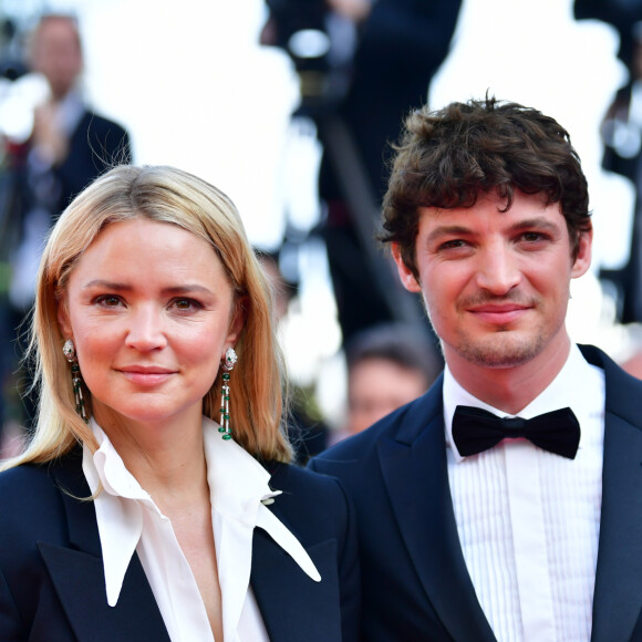 Virginie Efira et son compagnon Niels Schneider lors de la montée des marches de la cérémonie de clôture du 72ème Festival International du Film de Cannes, le 25 mai 2019. © Rachid Bellak/Bestimage 