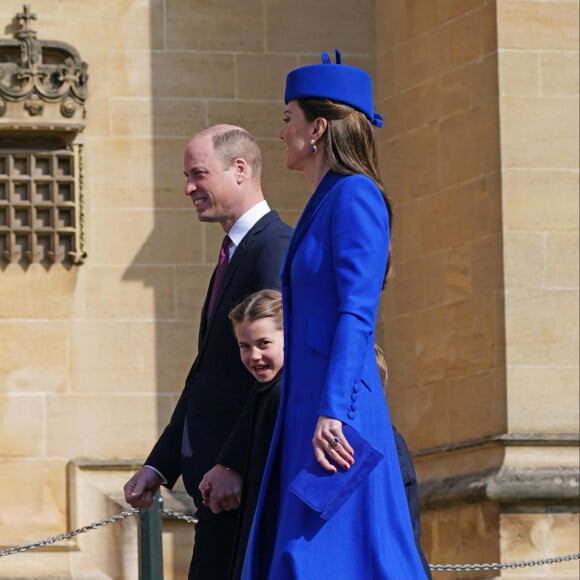 Le prince William, prince de Galles, la princesse Charlotte et Catherine (Kate) Middleton, princesse de Galles - La famille royale du Royaume Uni arrive à la chapelle Saint George pour la messe de Pâques au château de Windsor le 9 avril 2023.