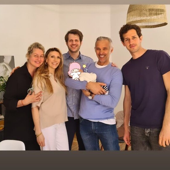 Luana Belmondo a souhaité un bon premier mois à son petit-fils, Vahé. @ Instagram / Luana Belmondo