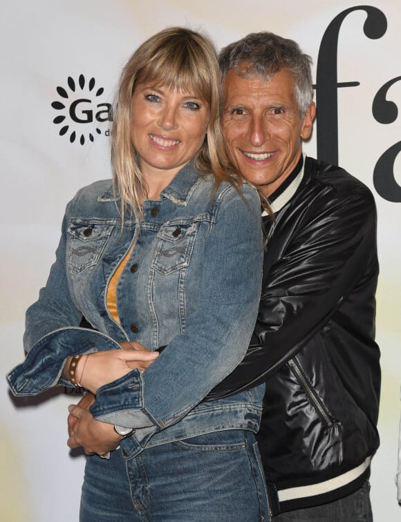 Une histoire invraisemblable qui fait encore beaucoup rire l'épouse de l'animateur.
Nagui et sa femme Mélanie Page - Avant-première du film "Les fantasmes" au cinéma Pathé Wepler à Paris. Le 24 juin 2021 © Coadic Guirec / Bestimage