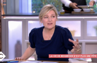 Anne-Elisabeth Lemoine recevait l'écrivain controversé Frédéric Beigbeder dans son émission "C à vous" sur France 5