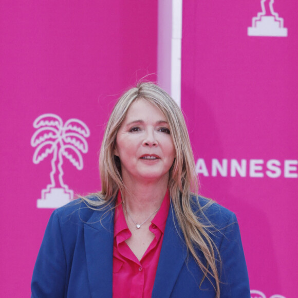 Hélène Rollès (Les mystères de L'amour) - Soirée d'ouverture de CanneSeries Saison 6 au Palais des Festivals de Cannes le 14 Avril 2023. © Denis Guignebourg/Bestimage