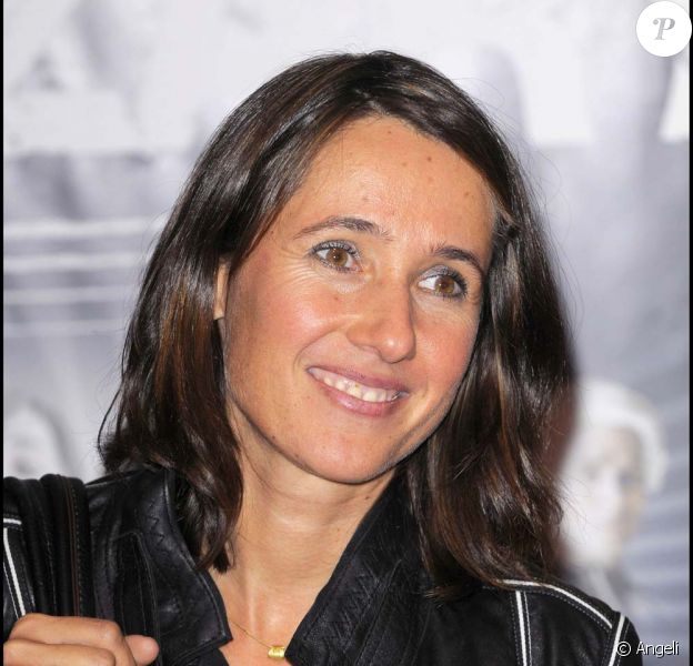Mais c'est au bras de son père patrick que la crédit photos : Venez guincher sur le dancefloor avec... DJ Alexia Laroche ...