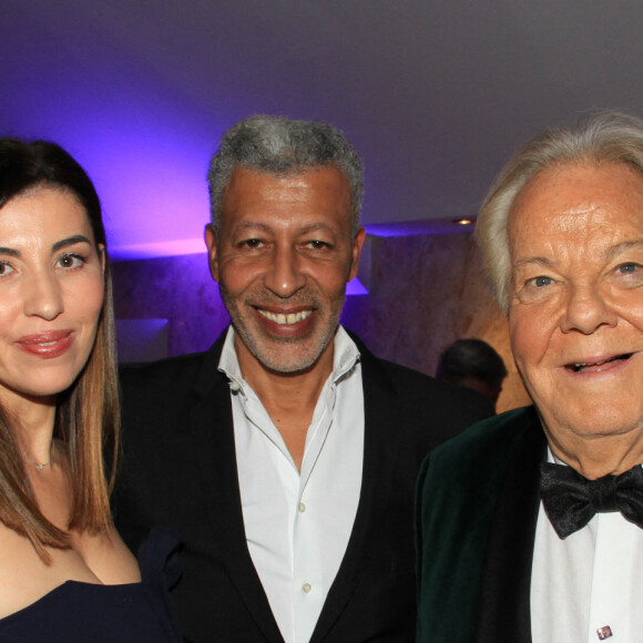 Rachid M'Barki et sa compagne Bouchra, Massimo Gargia - Dîner de la 44ème édition du Prix The Best aux Salons Hoche à Paris le 13 décembre 2021. © Philippe Baldini/Bestimage 