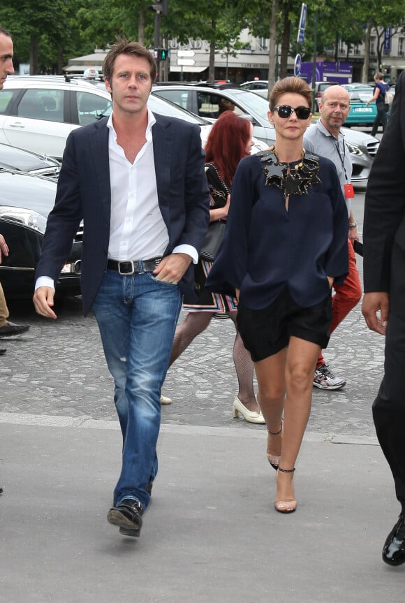 Le prince Emmanuel Philibert de Savoie et son epouse Clotilde Courau - People arrivant au defile Haute-Couture Automne-Hiver 2013/2014 "Armani Prive" au Palais de Chaillot a Paris, le 2 juillet 2013. 