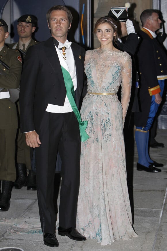 Le prince Emmanuel Philibert de Savoie et la princesse Clotilde de Savoie (Clotilde Courau) - Arrivee des invites au diner de gala organise au Palais Grand-Ducal, a l'occasion du mariage du prince Guillaume de Luxembourg et la comtesse Stephanie de Lannoy a Luxembourg, le 19 octobre 2012. 