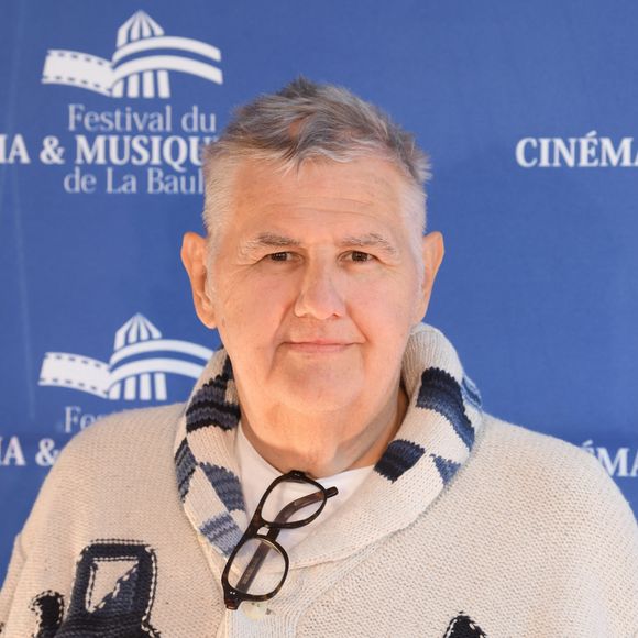 Concernant l'enquête pour agression sexuelle sur une hôtesse du parc des Princes, Pierre Ménès a été relaxé par le tribunal correctionnel de Paris
Pierre Ménès - 8ème Festival du Cinéma et Musique de Film de La Baule le 1 juillet 2022. © Rachid Bellak / Bestimage