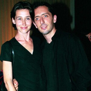 Archives : Gad Elmaleh et Anne Brochet 1999