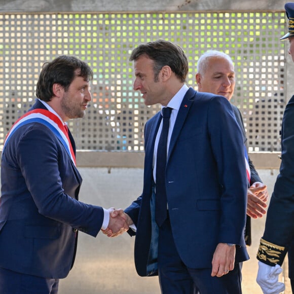 Le président de la République française, Emmanuel Macron visite le collège Louise Michel de Ganges, France, le 20 avril 2023. © Philippe Magoni/Pool/Bestimage