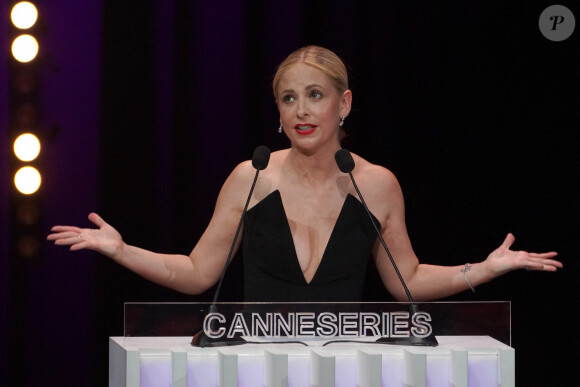 Sarah Michelle Gellar (Prix Canal Plus Icon) lors de la soirée de clôture du festival CanneSeries Saison 6 au Palais des Festivals à Cannes, France, le 19 avril 2023. © Norbert Scanella/Panoramic/Bestimage