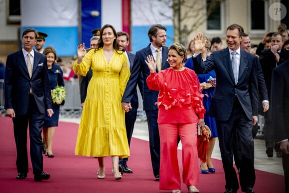 Les parents de la jeune femme ainsi que ses quatre frères étaient évidemment présents.
Le Grand-Duc Henri et la Grande Duchesse Maria-Thérésa de Luxembourg, le prince Felix, la princesse Claire, le prince Louis - Mariage civil de la princesse Alexandra de Luxembourg et Nicolas Bagory à la mairie de Luxembourg le 22 avril 2023.