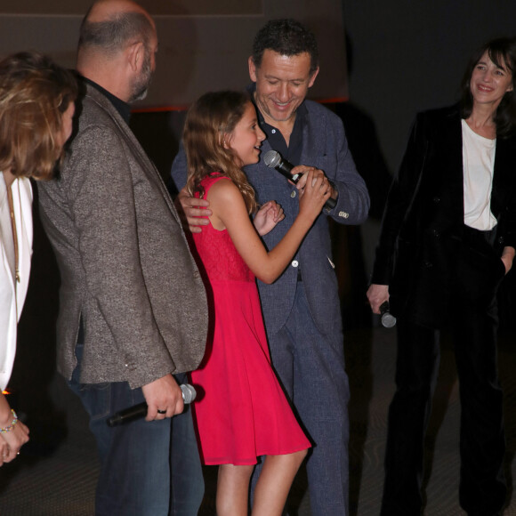 Exclusif - Prix Spécial - Présentation du film (dans 4 salles) par Kad Merad, Dany Boon (réalisateur du film) avec sa fille Sarah qu’il a fait jouer dans le film et Charlotte Gainsbourg - Avant-première du film "La Vie pour de vrai" au cinéma Pathé Wepler à Paris le 18 avril 2023. © Bertrand Rindoff / Bestimage  No Web - Belgique et Suisse 