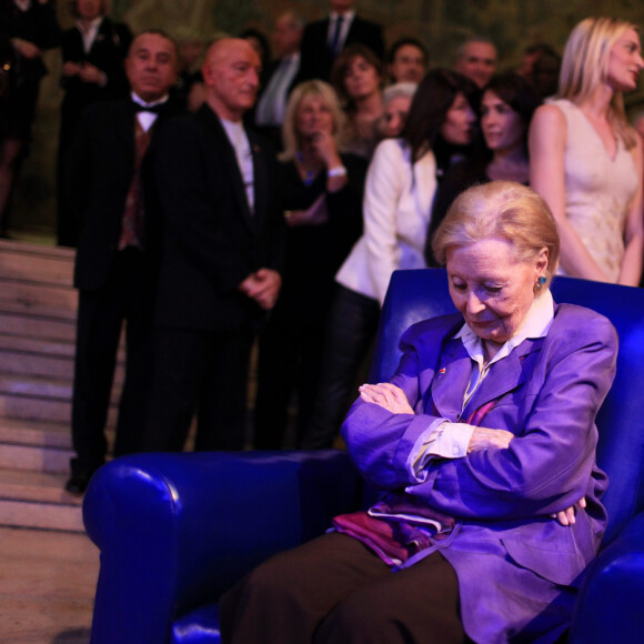 Michèle Morgan - Exposition à l'hôtel de ville de Puteaux en l'honneur de ses 75 ans de carrière.