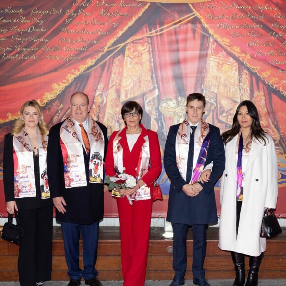 Camille Gottlieb, le prince Albert II de Monaco, la princesse Stéphanie de Monaco, Louis Ducruet et sa femme Marie (enceinte) - Arrivées lors du 45ème Festival International du Cirque de Monte Carlo sous le chapiteau Fontvieille à Monaco le 20 janvier 2023. © Olivier Huitel/Pool/Bestimage 