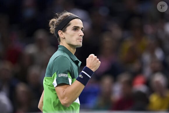 Pierre-Hugues Herbert bientôt papa pour la deuxième fois !
 
Pierre-Hugues Herbert - Le Français Pierre-Hugues Herbert battu par l'Espagnol Carlos Alcaraz lors du tournoi de tennis Rolex Paris Masters. © JB Autissier / Panoramic / Bestimage