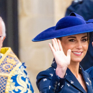 Rendez-vous le 6 mai prochain pour savoir si fleurs, ou non, elle portera.
Catherine (Kate) Middleton, princesse de Galles - La famille royale britannique à la sortie du service annuel du jour du Commonwealth à l'abbaye de Westminster à Londres le 13 mars 2023. 