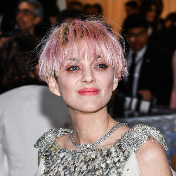 Marion Cotillard - Les célébrités arrivent à la soirée du "MET Gala 2023" à New York, le 1er mai 2023.