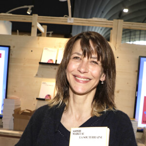 Sophie Marceau - Festival du Livre de Paris 2023 au Grand Palais Éphémère à Paris le 22 avril 2023. © Cedric Perrin / Bestimage