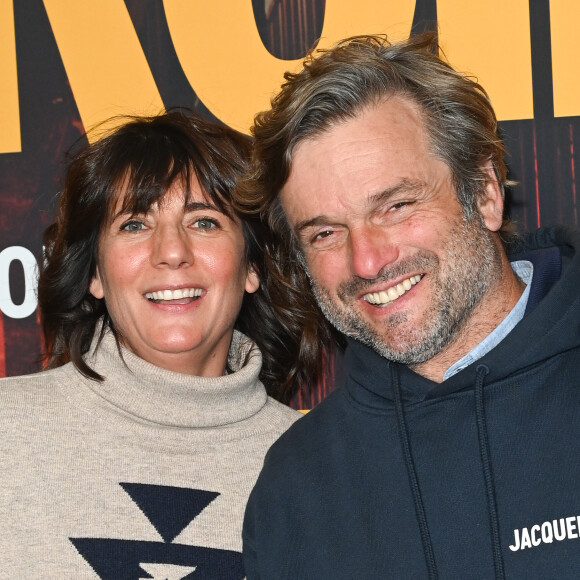 Elle profite avec son compagnon, le navigateur Marc Thiercelin.
Estelle Denis et son compagnon Marc Thiercelin - Avant-première du film "Mon héroïne" au cinéma UGC Normandie à Paris. © Coadic Guirec/Bestimage