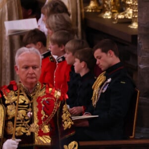 Le prince William, prince de Galles, et Catherine (Kate) Middleton, princesse de Galles, La princesse Charlotte de Galles, Le prince Louis de Galles, Le prince Edward, duc d'Edimbourg et Sophie, duchesse d'Edimbourg, James Mountbatten-Windsor, Comte de Wessex, Lady Louise Windsor, Le duc et la duchesse de Gloucester, Vice Admiral Sir Tim Laurence et La princesse Anne, Le prince Andrew, duc d'York, La princesse Beatrice d'York - Les invités à la cérémonie de couronnement du roi d'Angleterre à l'abbaye de Westminster de Londres, Royaume Uni, le 6 mai 2023.