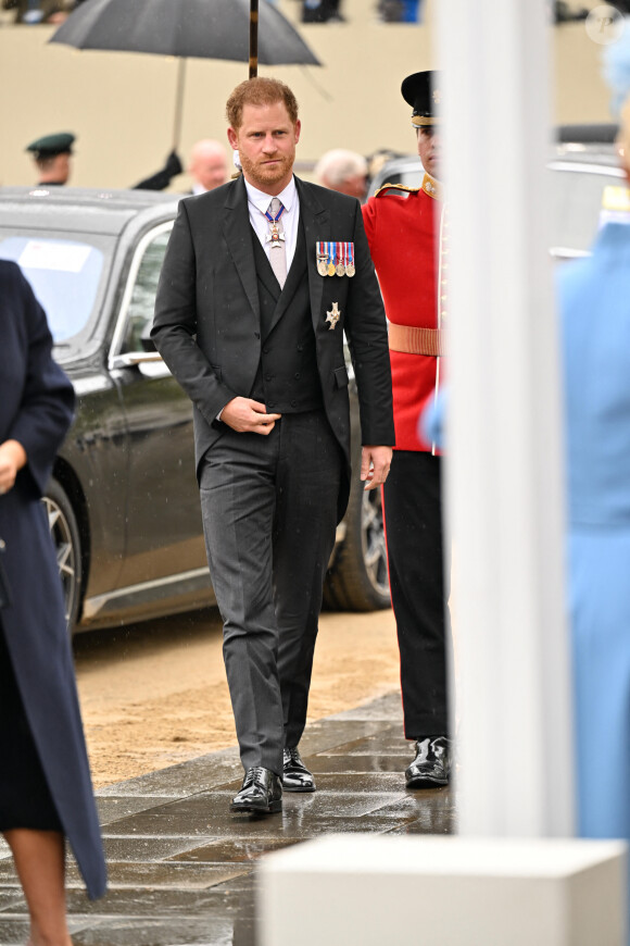 Le prince Harry est déjà parti.
Le prince Harry, duc de Sussex - Les invités arrivent à la cérémonie de couronnement du roi d'Angleterre à l'abbaye de Westminster de Londres, Royaume Uni, le 6 mai 2023