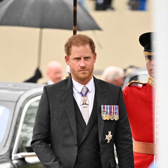 Le prince Harry, duc de Sussex - Les invités arrivent à la cérémonie de couronnement du roi d'Angleterre à l'abbaye de Westminster de Londres, Royaume Uni, le 6 mai 2023