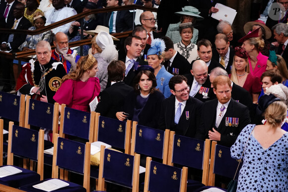 Les invités à la cérémonie de couronnement du roi d'Angleterre à l'abbaye de Westminster de Londres Le prince Andrew, duc d'York, La princesse Beatrice d'York et son mari Edoardo Mapelli Mozzi, La princesse Eugenie d'York et son mari Jack Brooksbank et Le prince Harry, duc de Sussex - Les invités à la cérémonie de couronnement du roi d'Angleterre à l'abbaye de Westminster de Londres, Royaume Uni, le 6 mai 2023.