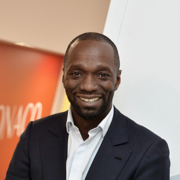 Vu leur complicité sur le tapis rouge, il y a peu de place au doute et il semble donc bien que Claude Makélélé ait retrouvé l'amour !
Portrait de Claude Makelele, nommé directeur technique de l'AS Monaco le 13 janvier 2016.