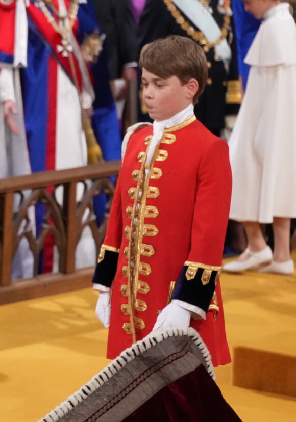 Mais qui prouve qu'il sera un jeune héritier parfait ! 
Le prince George de Galles - Les invités à la cérémonie de couronnement du roi d'Angleterre à l'abbaye de Westminster de Londres, Royaume Uni, le 6 mai 2023. 