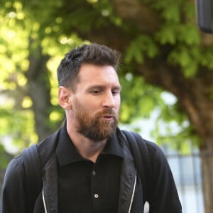 Lionel Messi (PSG) - Arrivées des joueurs avant le Match de championnat de Ligue 1 Uber Eats opposant le Paris Saint-Germain (PSG) au RC Lens (3-1) au Parc des Princes à Paris le 15 avril 2023.