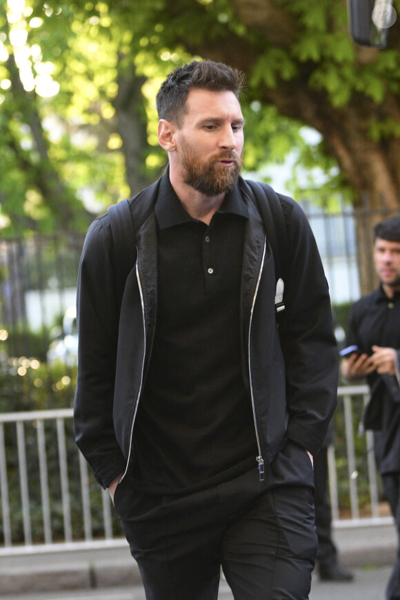 Lionel Messi (PSG) - Arrivées des joueurs avant le Match de championnat de Ligue 1 Uber Eats opposant le Paris Saint-Germain (PSG) au RC Lens (3-1) au Parc des Princes à Paris le 15 avril 2023.