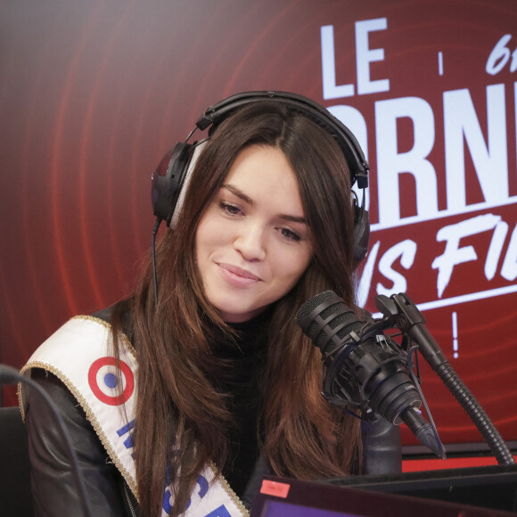 La deuxième a été plus compliquée
Exclusif - Diane Leyre (Miss France 2022) - Emission "Le Morning Sans Filtre" sur Virgin Radio diffusé en direct de 6h à 9h30, Paris le 29 septembre 2022. © Jack Tribeca / Bestimage 