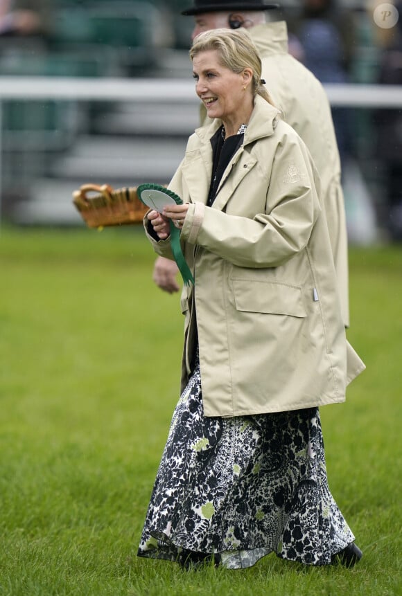 Sophie Rhys-Jones, duchesse d'Edimbourg, assiste au "Royal Windsor Horse Show" au château de Windsor, le 12 mai 2023. 