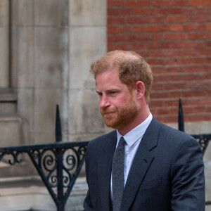 Le prince Harry, duc de Sussex, à la sortie du procès contre l'éditeur du journal "Daily Mail" à Londres, le 30 mars 2023. © Tayfun Salci/Zuma Press/Bestimage 