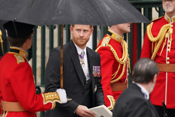Mais est reparti très vite, "décevant" son père. 
Le prince Harry, duc de Sussex - Sortie de la cérémonie de couronnement du roi d'Angleterre à l'abbaye de Westminster de Londres, Royaume Uni, le 6 mai 2023. 
