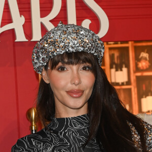 Nabilla (Benattia) Vergara - Avant-première du film Netflix "Emily in Paris" saison 3 au Théâtre des Champs Elysées à Paris le 6 décembre 2022. © Coadic Guirec/Bestimage