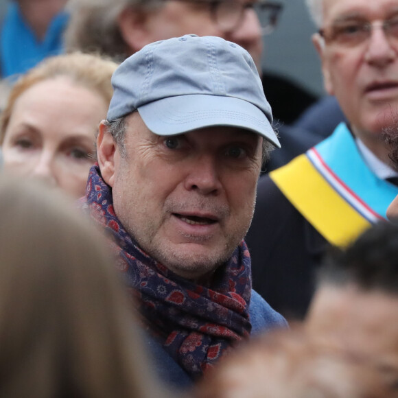 Julien Lepers - Arrivées aux obsèques de Michou en l'église Saint-Jean de Montmartre à Paris. Le 31 janvier 2020