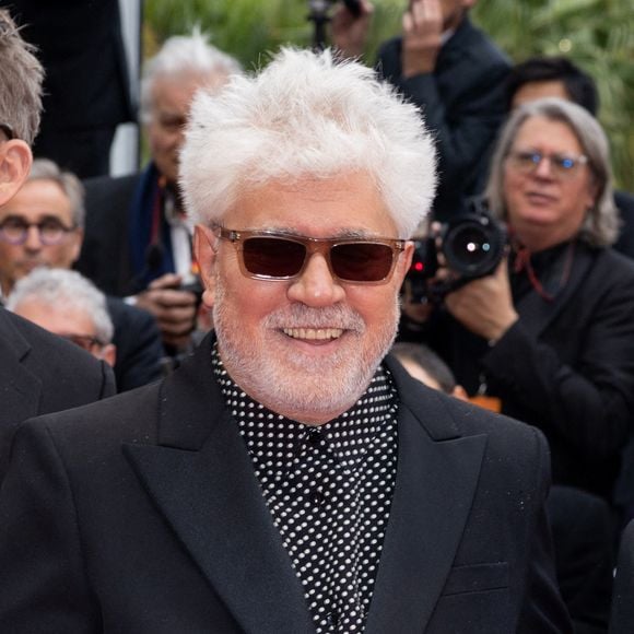Ethan Hawke, Pedro Almodovar - Montée des marches du film " Kaibutsu (Monster) " lors du 76ème Festival International du Film de Cannes, au Palais des Festivals à Cannes. Le 17 mai 2023 © Olivier Borde / Bestimage