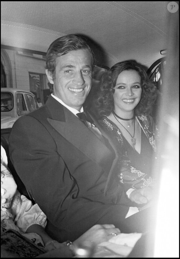 Il s'agit de l'actrice Laura Antonelli, qu'il a rencontrée en 1972
Archives : Jean-Paul Belmondo et Laura Antonelli en 1974