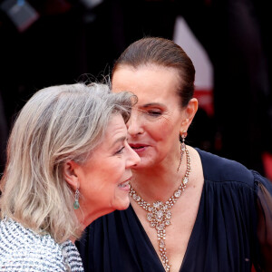 Les deux belles-mères sont très complices
La princesse Caroline de Hanovre, Carole Bouquet - Montée des marches du film " Killers of the flower moon " lors du 76ème Festival International du Film de Cannes, au Palais des Festivals à Cannes. Le 20 mai 2023 © Jacovides-Moreau / Bestimage