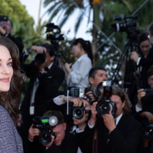 Marion Cotillard - Montée des marches du film " Firebrand (Le jeu de la reine) " lors du 76ème Festival International du Film de Cannes, au Palais des Festivals à Cannes. Le 21 mai 2023 © Olivier Borde / Bestimage 