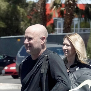 Les deux stars du tennis vivent à Las Vegas depuis plusieurs années maintenant
 
Exclusif - Andre Agassi et sa femme Steffi Graf donnent des cours de tennis à Las Vegas, Nevada, Etats-Unis, le 23 avril 2022.